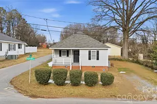 1004 Plymouth St, Gastonia, NC 28054 - Photo 2