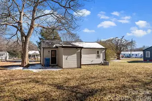 915 2nd St, Kings Mountain, NC 28086 - Photo 6