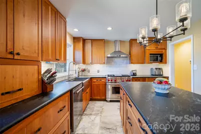 39 N Pershing Road, Asheville, NC 28805 - Photo 10