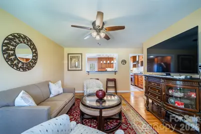 39 N Pershing Road, Asheville, NC 28805 - Photo 6