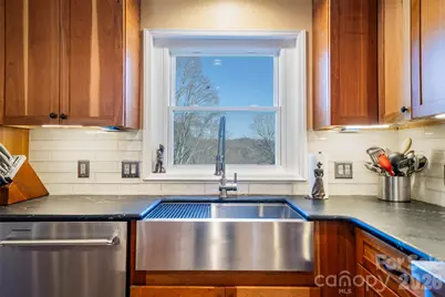 39 N Pershing Road, Asheville, NC 28805 - Photo 6