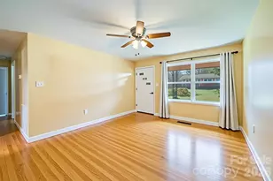 39 N Pershing Rd, Asheville, NC 28805 - Photo 24