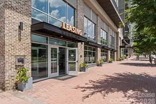 500 W Trade St, Charlotte, NC 28202 - Photo 18