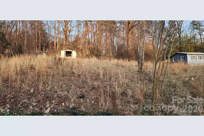 1142 Hidden View Loop, Marion, NC 28752 - Photo 2
