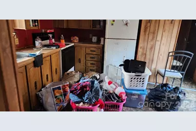 1142 Hidden View Loop, Marion, NC 28752 - Photo 4