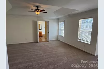 10931 Chastain Parc Drive, Charlotte, NC 28216 - Photo 8