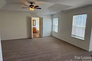 10931 Chastain Parc Dr, Charlotte, NC 28216 - Photo 8