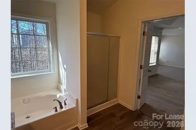 10931 Chastain Parc Drive, Charlotte, NC 28216 - Photo 14