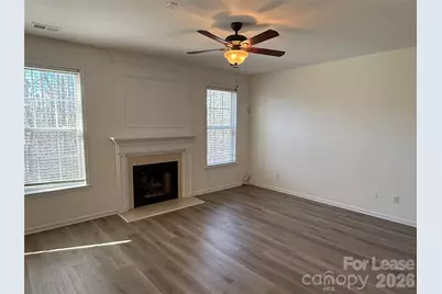 10931 Chastain Parc Drive, Charlotte, NC 28216 - Photo 2