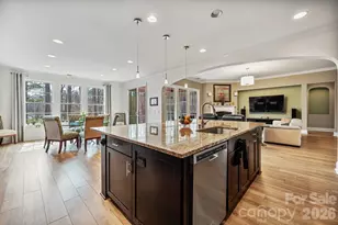 2404 Island Lake Dr, Charlotte, NC 28214 - Photo 10