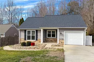 14028 Eden Ct, Pineville, NC 28134 - Photo 2