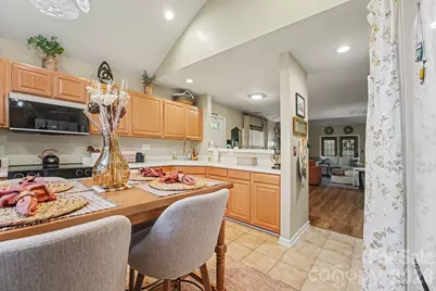 8331 Christmas Court #5401, Charlotte, NC 28216 - Photo 2