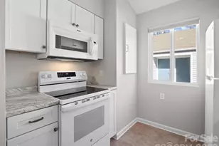 102 Llama Wy, Black Mountain, NC 28711 - Photo 12