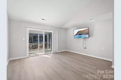 102 Llama Way, Black Mountain, NC 28711 - Photo 4