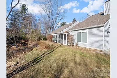 102 Llama Way, Black Mountain, NC 28711 - Photo 2