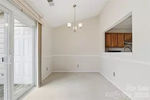 9209 Kings Canyon Dr, Charlotte, NC 28210 - Photo 6