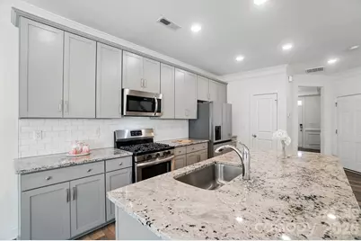 8018 Saluda Drive, Charlotte, NC 28269 - Photo 4