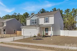 641 Lamorak Pl, Richburg, SC 29729 - Photo 2