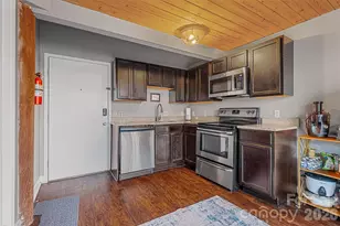 201 S Hoskins Rd, Charlotte, NC 28208 - Photo 4