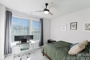 2310 Elizabeth Ml Pl, Charlotte, NC 28208 - Photo 18