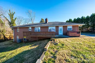 620 Diamondhead Dr NE, Lenoir, NC 28645 - Photo 6