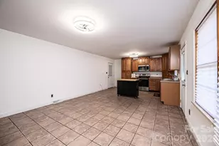 620 Diamondhead Dr NE, Lenoir, NC 28645 - Photo 20