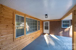 620 Diamondhead Dr NE, Lenoir, NC 28645 - Photo 6