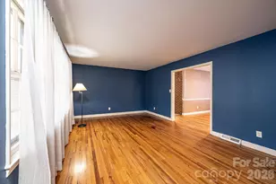 620 Diamondhead Dr NE, Lenoir, NC 28645 - Photo 8