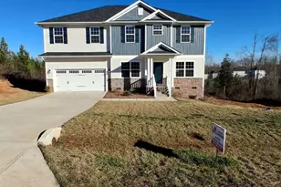 192 Mountain Island Dr, Statesville, NC 28677 - Photo 1