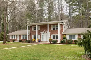 101 Boyd Dr, Flat Rock, NC 28731 - Photo 2