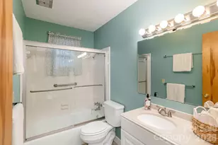 101 Boyd Dr, Flat Rock, NC 28731 - Photo 18