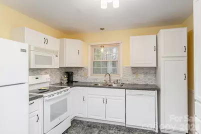 101 Boyd Drive #2B, Flat Rock, NC 28731 - Photo 12