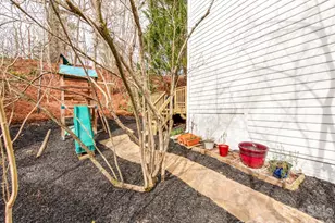 14204 Queens Carriage Pl, Charlotte, NC 28278 - Photo 40