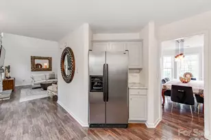 14204 Queens Carriage Pl, Charlotte, NC 28278 - Photo 16