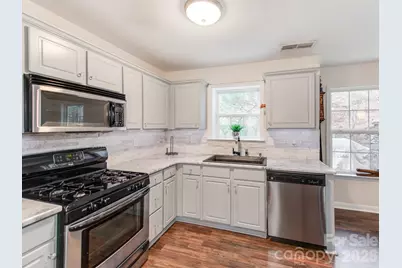 14204 Queens Carriage Place, Charlotte, NC 28278 - Photo 14