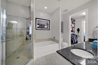 230 S Tryon Street #1004, Charlotte, NC 28202 - Photo 14