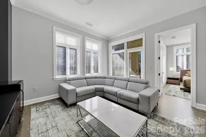 230 S Tryon Street #1004, Charlotte, NC 28202 - Photo 10