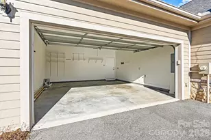 823 Wynnshire Drive, Hickory, NC 28601 - Photo 34