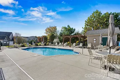 823 Wynnshire Drive #B, Hickory, NC 28601 - Photo 8