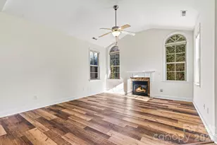 823 Wynnshire Drive, Hickory, NC 28601 - Photo 12