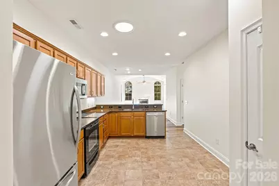 823 Wynnshire Drive #B, Hickory, NC 28601 - Photo 22