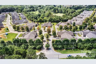 823 Wynnshire Drive #B, Hickory, NC 28601 - Photo 8