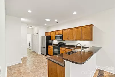 823 Wynnshire Drive #B, Hickory, NC 28601 - Photo 18