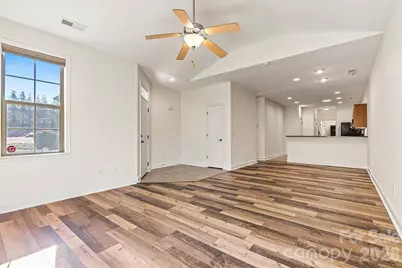 823 Wynnshire Drive #B, Hickory, NC 28601 - Photo 14