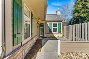 823 Wynnshire Drive, Hickory, NC 28601 - Photo 12