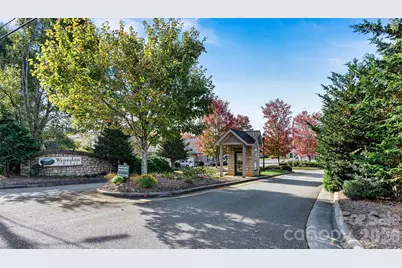 823 Wynnshire Drive #B, Hickory, NC 28601 - Photo 6