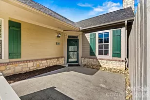 823 Wynnshire Drive, Hickory, NC 28601 - Photo 10