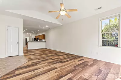 823 Wynnshire Drive #B, Hickory, NC 28601 - Photo 16