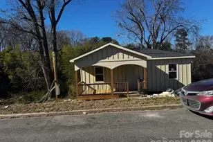 38 Poplar St, Great Falls, SC 29055 - Photo 6