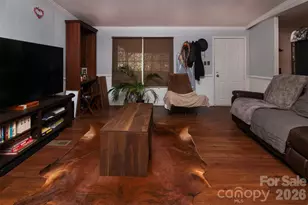 5727 Thompson Rd, Charlotte, NC 28216 - Photo 4